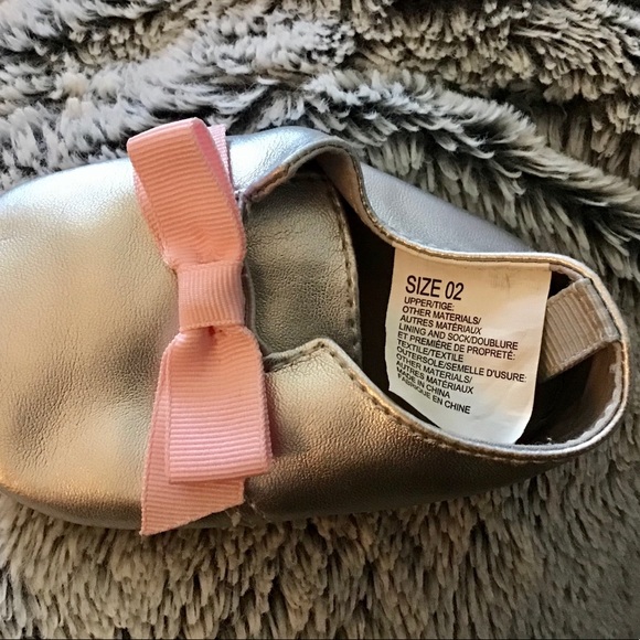 Silver baby shoes - Picture 3 of 3